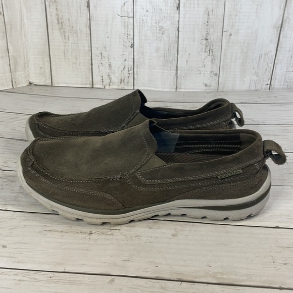 Skechers Relaxed Fit MIlford Suede Slip-on Loafer - Picture 3 of 12